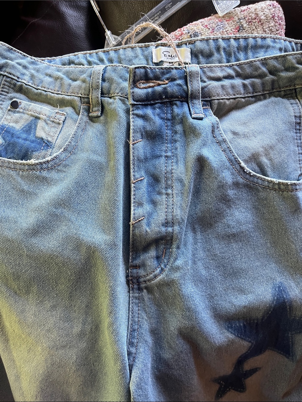 Easel Light Blue Star Leg Jeans: Size Medium - Picture 10 of 10